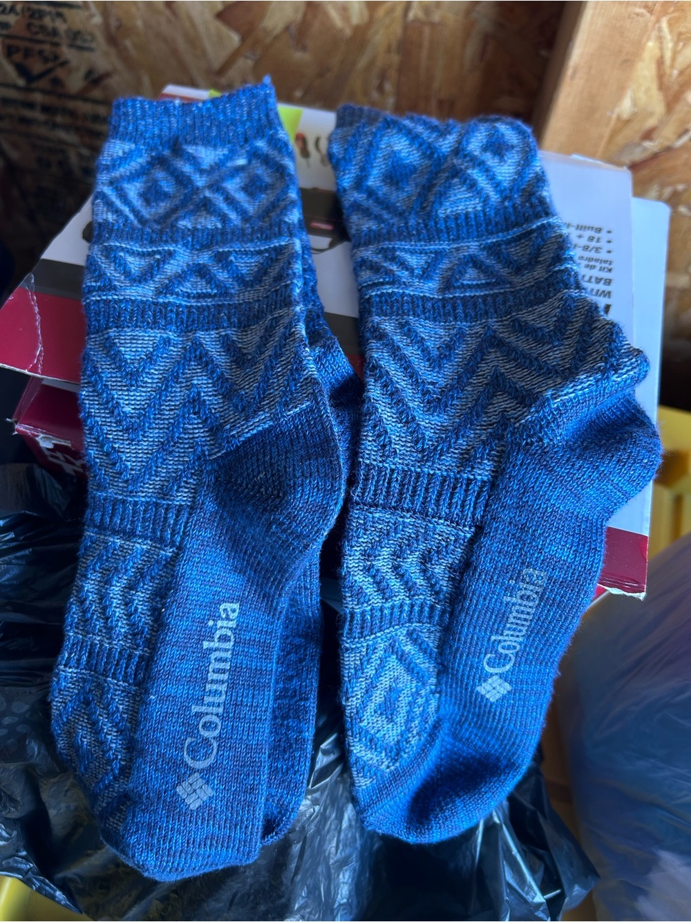 2 Pairs of Columbia Blue Geometric Athletic Socks